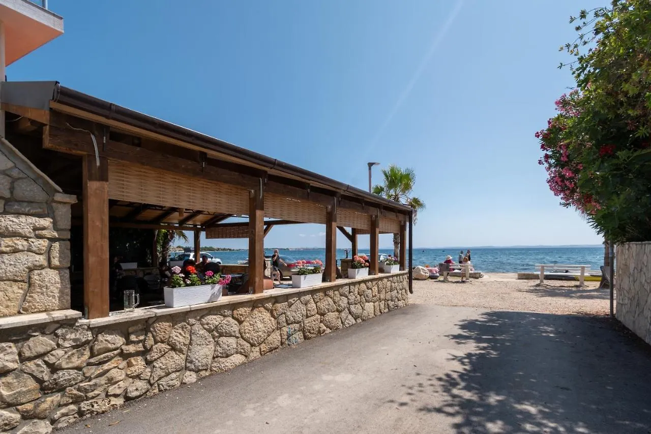 Apartments By The Sea Vir - 21401